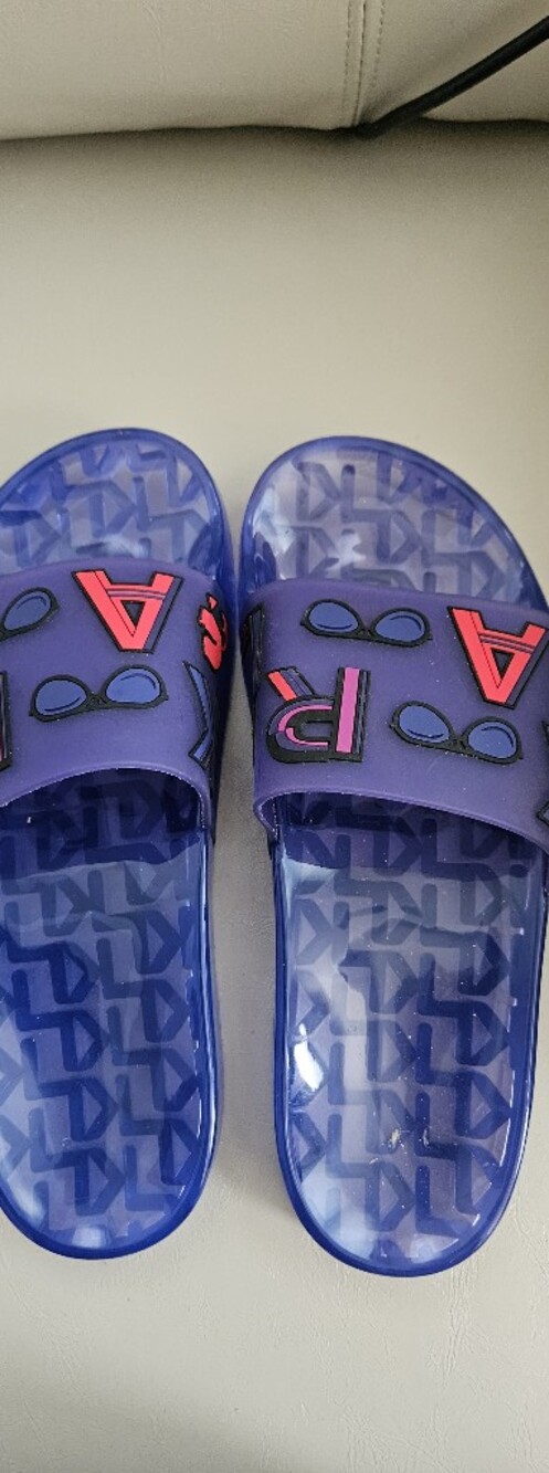 Karl Lagerfeld Pool Slides
